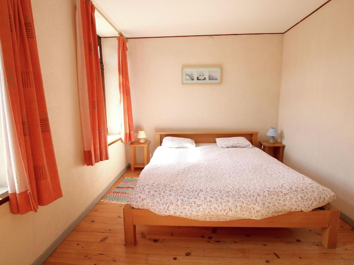 Welcoming Mansion With Sauna In Holiday home